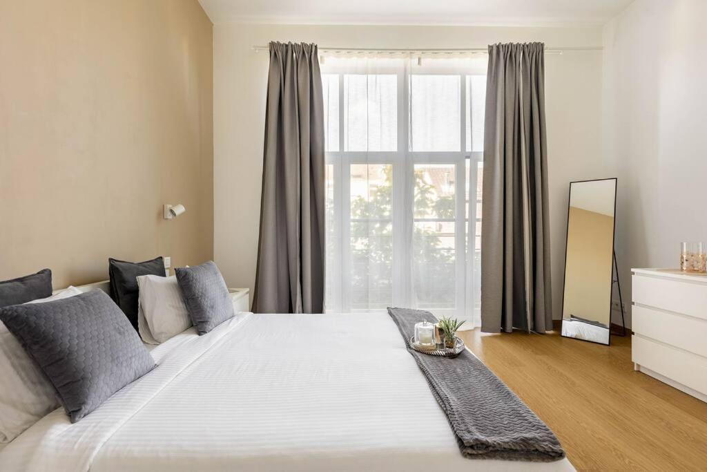 Apartamento Luxueux Proche De Gare Du Midi, à Côté Du Centre
